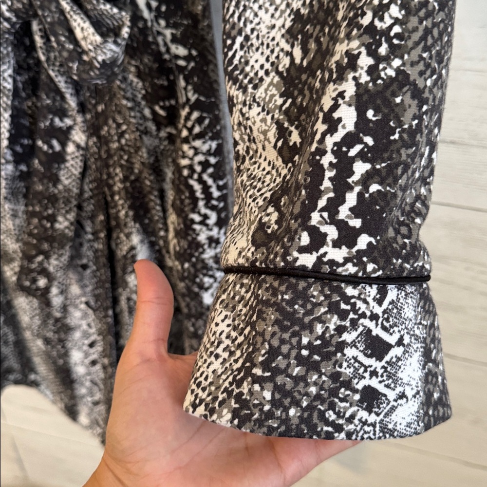Candie's Black and Gray Faux Snake Print Trench Coat | SIZE XL - Picture 6 of 8